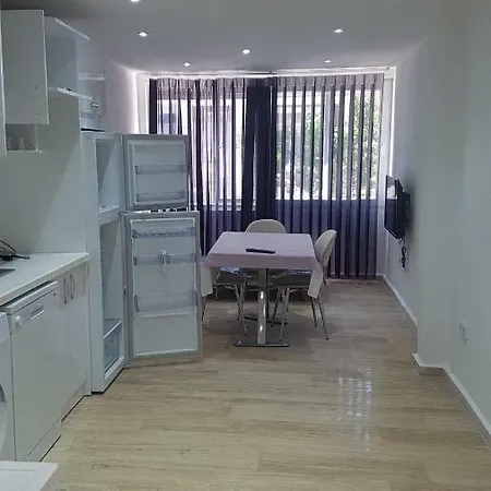 Ξενοδοχείο με διαμερίσματα Sunrise Marina Apart